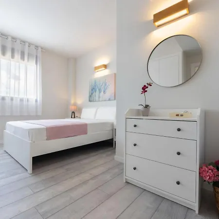 Alzina B By Interhome *
