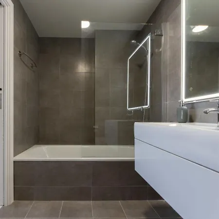 Apartment Alzina B By Interhome